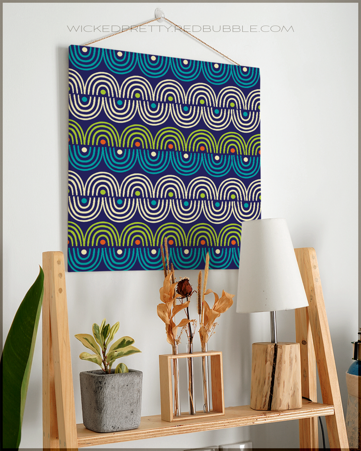 Groovy Rolling Zigzag Pattern